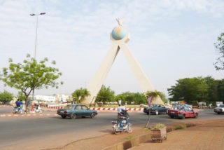 Monument_de_la_paix_-_Bamako