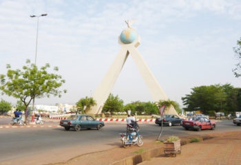 Monument_de_la_paix_-_Bamako