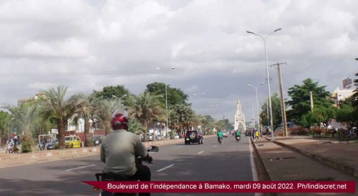 https://lindiscret.net/wp-content/uploads/2022/08/‎Boulevard-de-lindependance-a-Bamako-mardi-‎09-‎aout-‎2022.-Phlindiscretnet.jpg