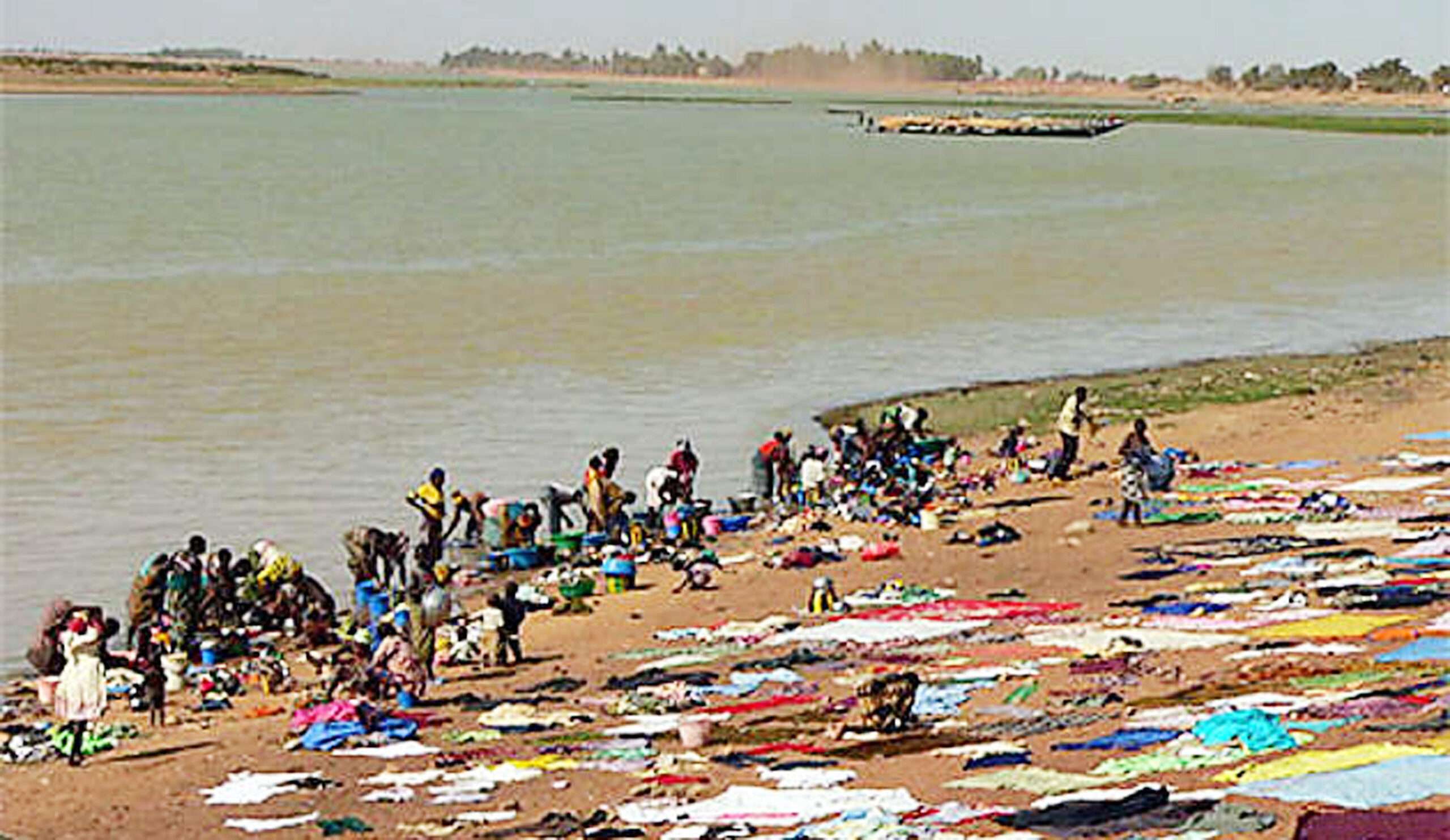 https://lindiscret.net/wp-content/uploads/2024/07/FLEUVE-NIGER-BAMAKO-scaled.jpg